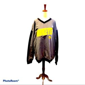 New! Iowa Hawkeye Knights Apparel XL‎ Pullover